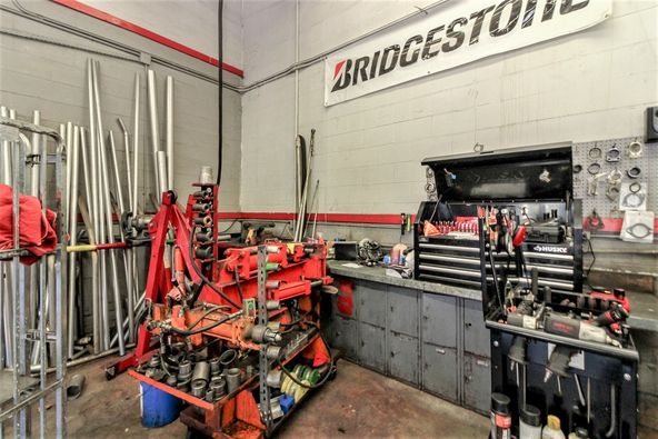 Automotive Shop - Locally Owned Since 1977!: 326 Center St, Bremerton, WA 98310